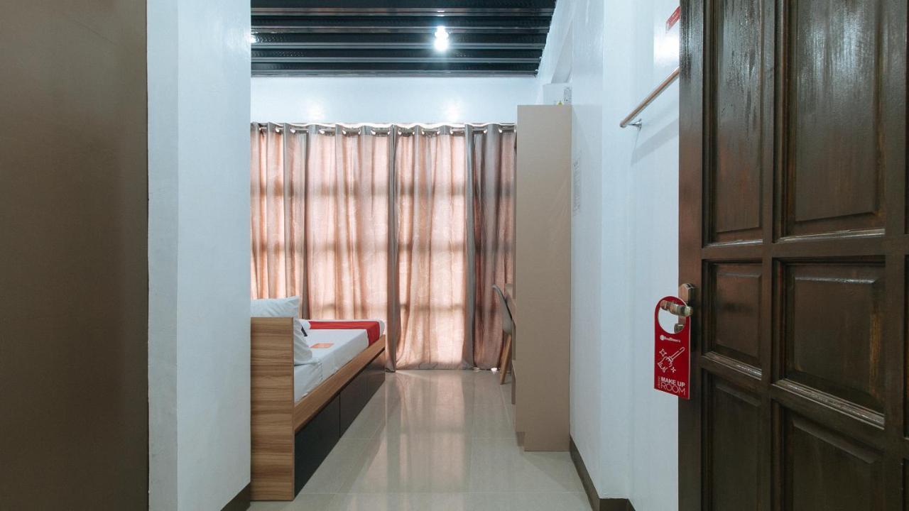 Hotel Reddoorz Near Iloilo International Airport Cabatuan Exterior foto